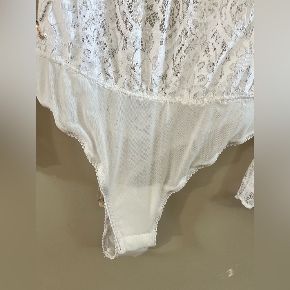 Free People - Intimately  - Ready to Party Lace Bodysuit White Long Sleeve Small - Picture 8 of 11